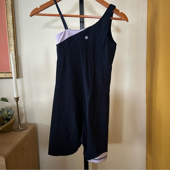 Lululemon Align Bodysuit 6" Color Block Asymmetrical One Piece Romper Size 2 - Picture 5 of 7